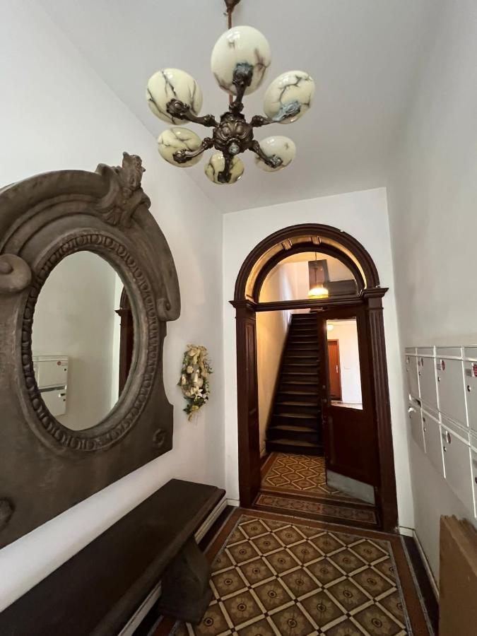 Retro Appartement Im Herzen Von Koeln Deutz ภายนอก รูปภาพ